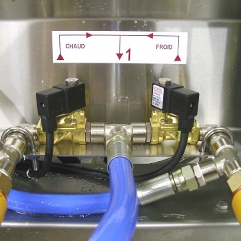 Universal by Barriclean Mono